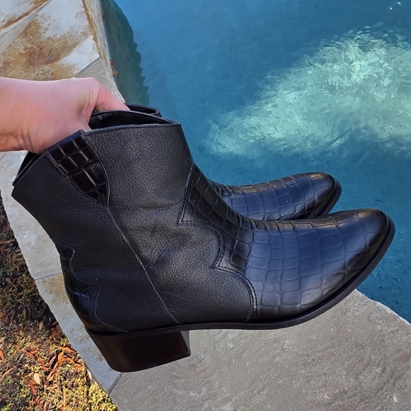 KAANAS Newcastle Croc-Embossed Cowboy Bootie Black 9M - Picture 1 of 12